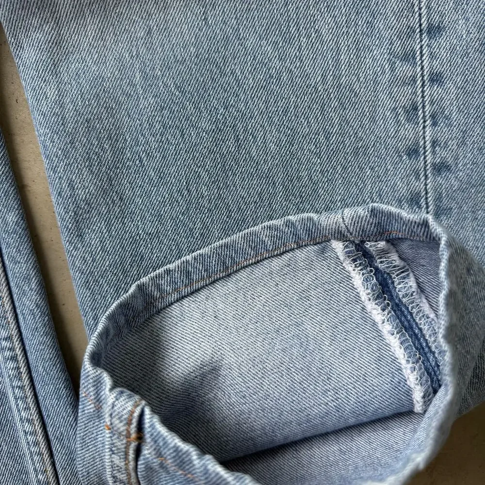 Vintage 90’s Levi’s 501 Straight Leg Retro Blue Jeans Size 29x27 Made in USA